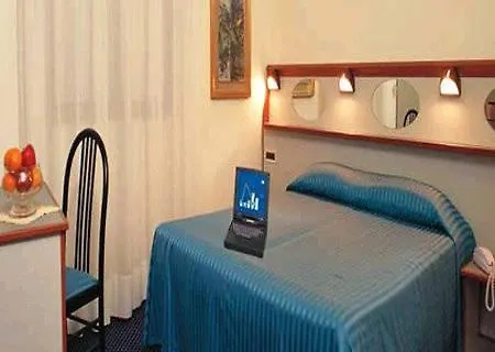 Carletto 3* Τρεβίζο